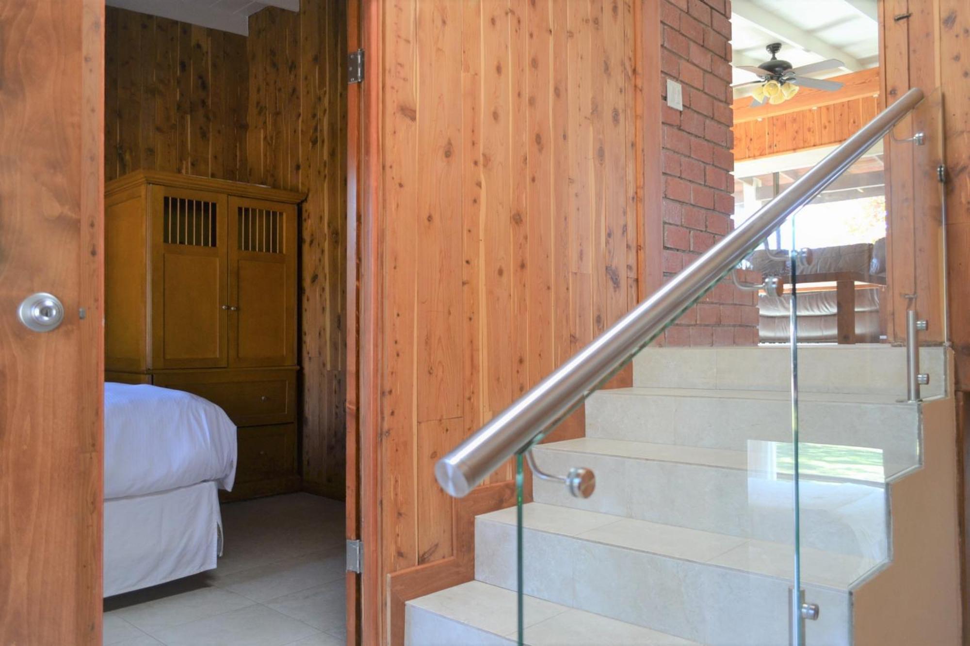 Hotel Quintas Papagayo Ensenada Bilik gambar